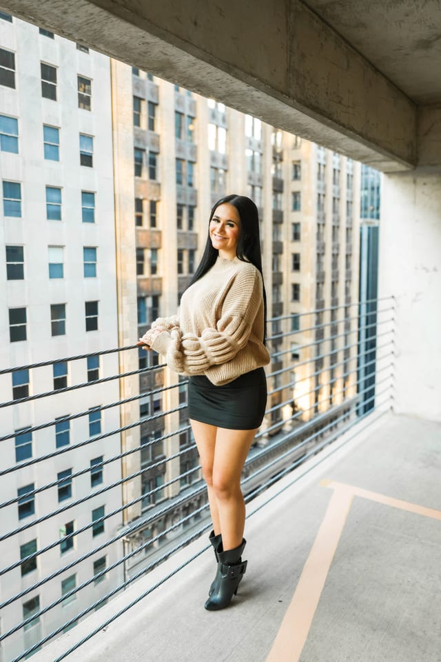 Senior portrait in tan sweater